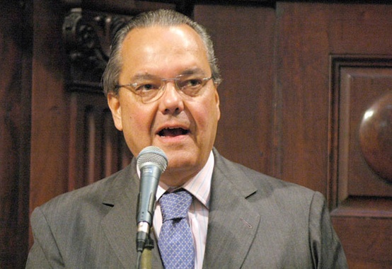 Presidente da Firjan critica política fiscal e teme aumento da carga tributária Presidente da Firjan critica política fiscal e teme aumento da carga tributária