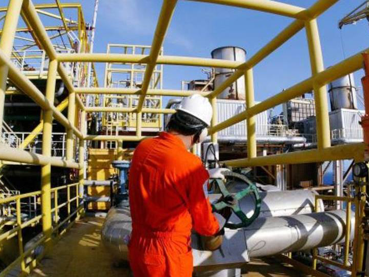 Greve reduziu produção de petróleo e gás em novembro