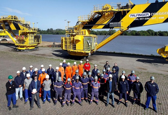Palfinger Marine entrega o primeiro conjunto de guindastes para o estaleiro Jurong Aracruz Palfinger Marine entrega o primeiro conjunto de guindastes para o estaleiro Jurong Aracruz
