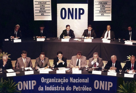 A representatividade da omissão, por Beatriz Cardoso A representatividade da omissão, por Beatriz Cardoso