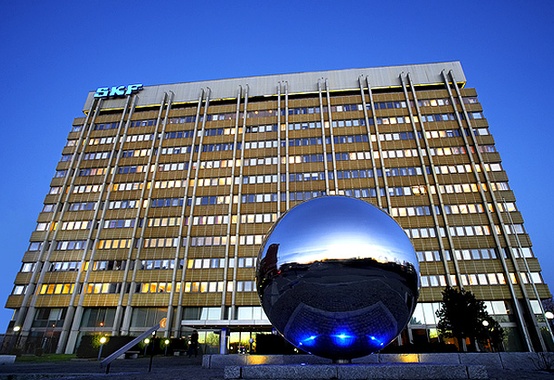 Grupo SKF compra Kaydon Corporation Grupo SKF compra Kaydon Corporation