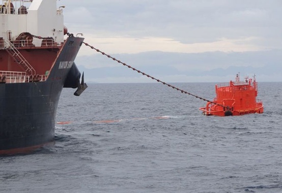 Terminais offshore garantem eficiência no suprimento das refinarias no sul do Brasil Terminais offshore garantem eficiência no suprimento das refinarias no sul do Brasil