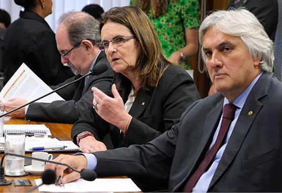 Graça Foster apresenta PN 2012-2016 no Senado Graça Foster apresenta PN 2012-2016 no Senado