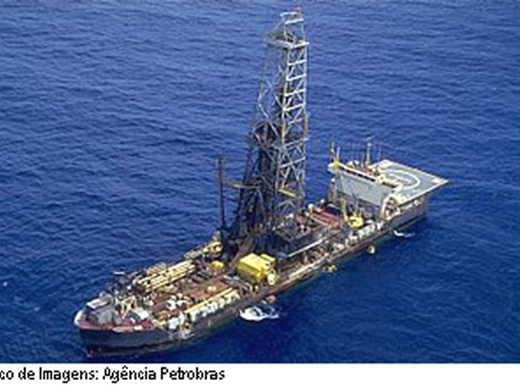 Petrobras aprova contratação para 1º lote de sondas 