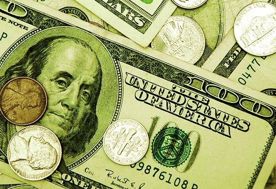 Dólar passa de R$ 2,83 e fecha na maior cotação em mais de dez anos Dólar passa de R$ 2,83 e fecha na maior cotação em mais de dez anos