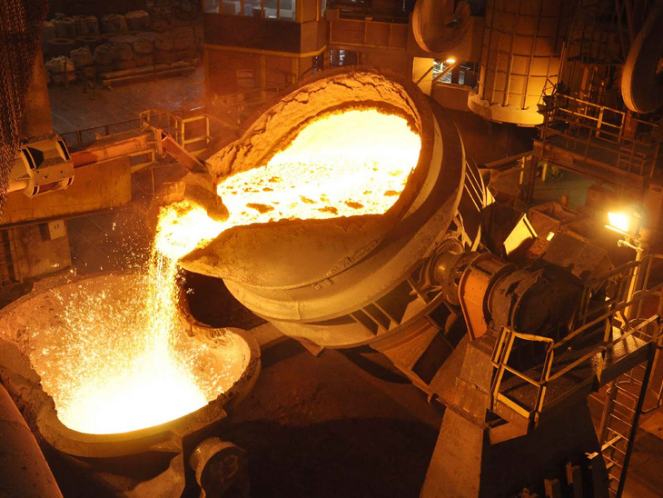 Produção brasileira de aço bruto recua 8,5% em maio