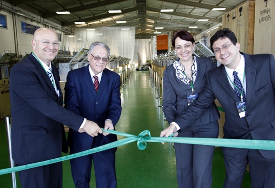 Schneider Electric inaugura nova fábrica em Curitiba Schneider Electric inaugura nova fábrica em Curitiba