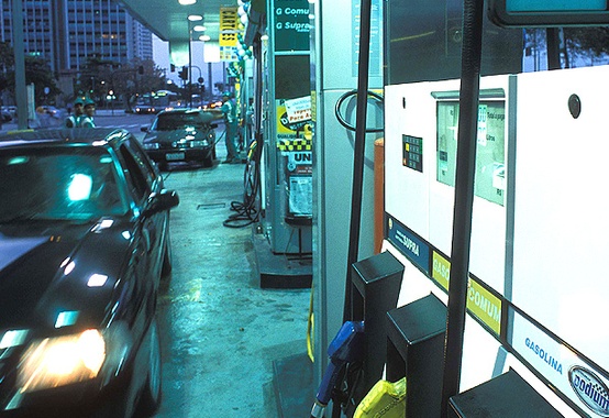 Venda de gasolina cresce 4,5% nos cinco primeiros meses do ano Venda de gasolina cresce 4,5% nos cinco primeiros meses do ano