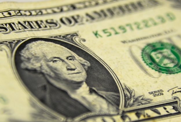 Dólar sobe e fecha o dia em R$ 3,72. Bolsa tem queda de 2,24% no final da sessão Dólar sobe e fecha o dia em R$ 3,72. Bolsa tem queda de 2,24% no final da sessão