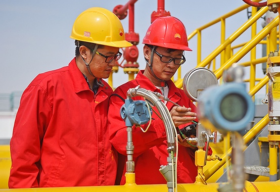 Com quase US$7 bilhões de investimentos em 2017 no Brasil, a China chegou com tudo nas áreas de energia e mineração Com quase US$7 bilhões de investimentos em 2017 no Brasil, a China chegou com tudo nas áreas de energia e mineração