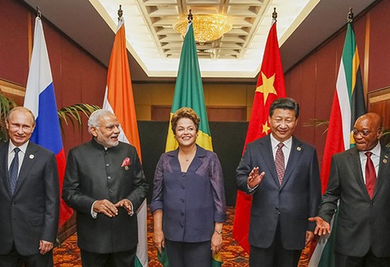 Líderes do Brics oficializam criação do Novo Banco de Desenvolvimento Líderes do Brics oficializam criação do Novo Banco de Desenvolvimento