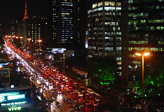 Telefonia fixa deve ficar mais barata e gasolina mais cara em 2013 Telefonia fixa deve ficar mais barata e gasolina mais cara em 2013