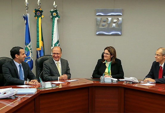 Petrobras confirma investimentos em Santos Petrobras confirma investimentos em Santos