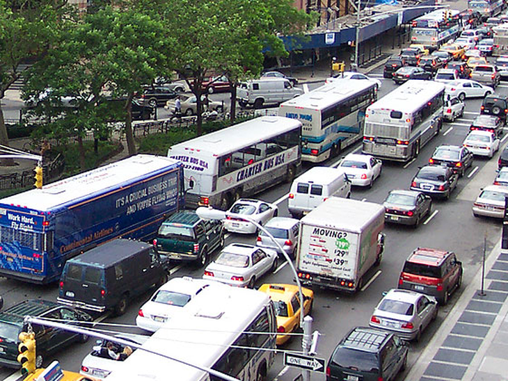 Congestionamentos no RJ e SP geram custos de R$ 98 bi