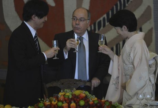 Chanceler brasileiro e príncipe japonês destacam fortalecimento de agenda comum Chanceler brasileiro e príncipe japonês destacam fortalecimento de agenda comum