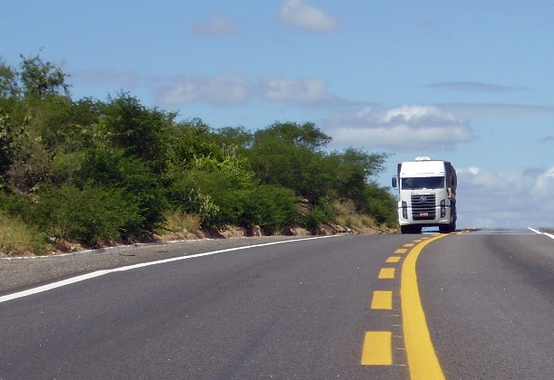 CNT divulga levantamento sobre ações para reduzir consumo de diesel CNT divulga levantamento sobre ações para reduzir consumo de diesel
