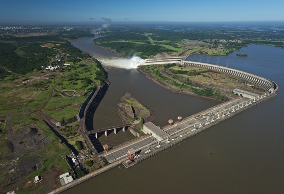 Itaipu produz mais de 60,4 milhões de megawatts-hora em sete meses Itaipu produz mais de 60,4 milhões de megawatts-hora em sete meses