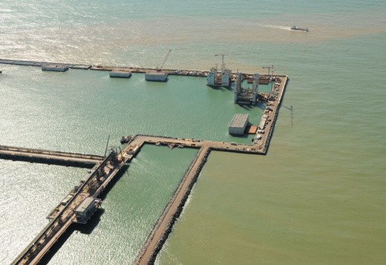 Porto do Açu já recebeu R$ 7,6 bilhões em investimentos Porto do Açu já recebeu R$ 7,6 bilhões em investimentos