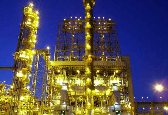 Derivados e indústria extrativa puxam queda da produção industrial Derivados e indústria extrativa puxam queda da produção industrial