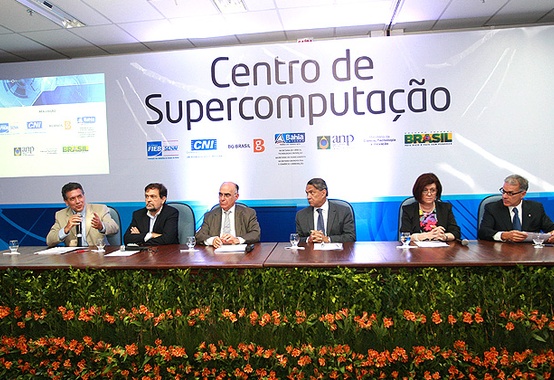 Brasil terá supercomputador para óleo e gás Brasil terá supercomputador para óleo e gás
