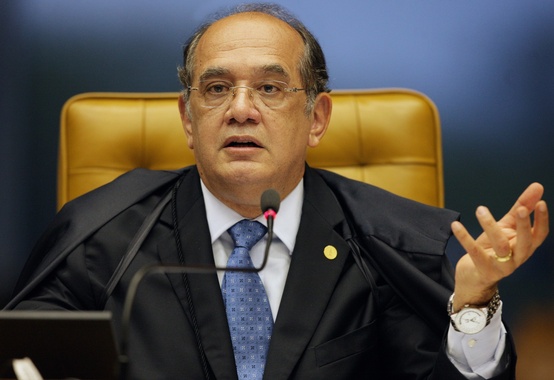 Gilmar Mendes considera nomeação de Lula intervenção na Justiça Gilmar Mendes considera nomeação de Lula intervenção na Justiça