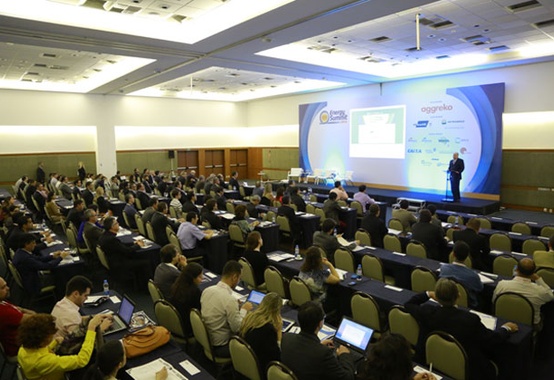 Presidentes de empresas e companhias elétricas confirmam presença no Energy Summit 2015 Presidentes de empresas e companhias elétricas confirmam presença no Energy Summit 2015