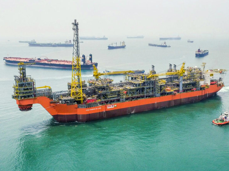 Petrobras junto com a Shell, Total, CNPC e CNOOC deram início a produção de Libra na Bacia de Santos