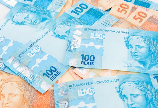 Governo arrecada R$ 123,6 bilhões, recorde histórico Governo arrecada R$ 123,6 bilhões, recorde histórico