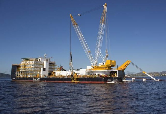 Locar Pipe: orçada em 140 milhões balsa lançadora de dutos entra em operação Locar Pipe: orçada em 140 milhões balsa lançadora de dutos entra em operação
