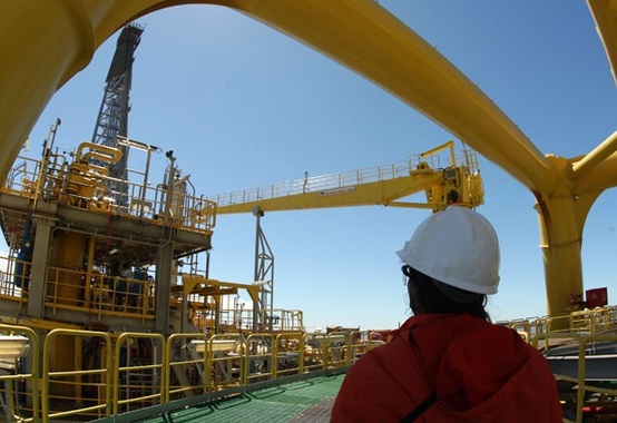Com muito espaço para crescer o setor de óleo e gás ainda impacta pouco no PIB do Brasil, diz FGV Energia Com muito espaço para crescer o setor de óleo e gás ainda impacta pouco no PIB do Brasil, diz FGV Energia