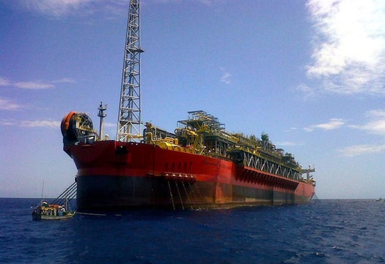 Explosão no FPSO Cidade de São Mateus deixa cinco mortos Explosão no FPSO Cidade de São Mateus deixa cinco mortos