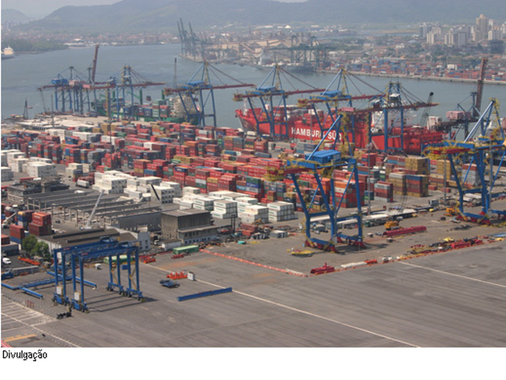 Dragagem muda perfil de navios no porto de Santos