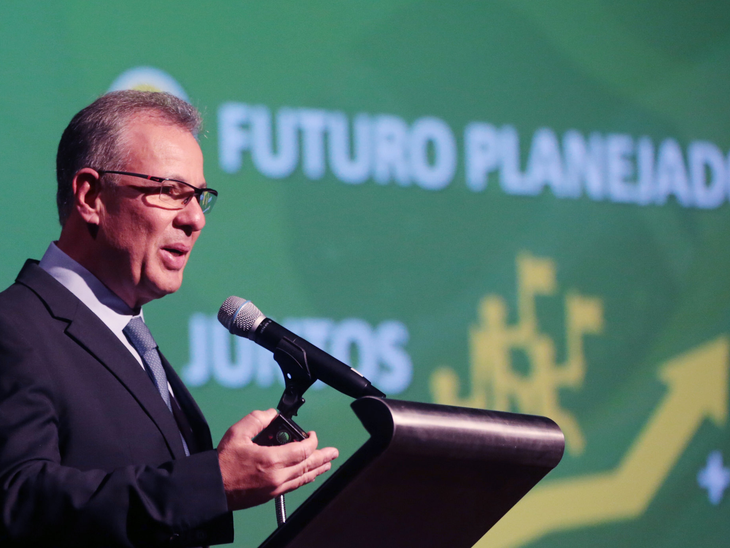 Bento Albuquerque: crise do petróleo abre oportunidades para o Brasil