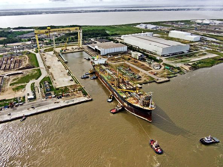 Ecovix assina contrato para a construção de quatro navios MR1 para a Transpetro