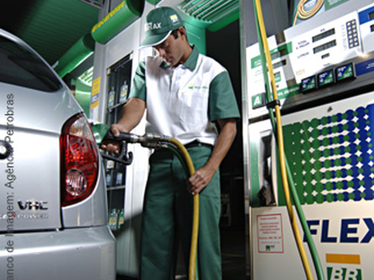 Etiquetas identificarão veículos mais eficientes no consumo de combustível