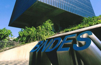 Juros de financiamentos do BNDES cai para 7% ao ano