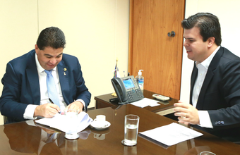 Entidades ligadas ao biodiesel e BR Distribuidora assinam acordo para testes com mistura até B20