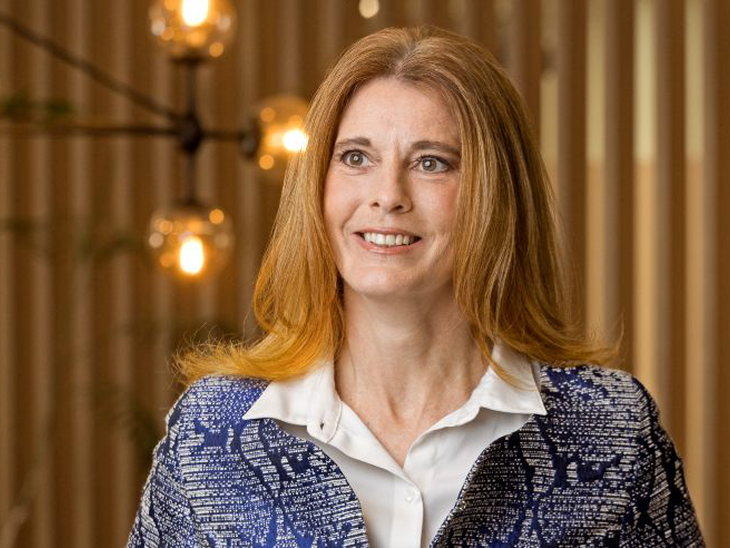 Por que a energia limpa se tornou estratégica para o futuro da hotelaria, por Ana Lia Ferrero