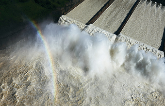 Itaipu está perto de superar seu próprio recorde mundial de energia