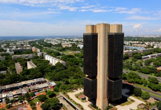 Mesmo com rebaixamento, entrada de investimento estrangeiro é resiliente Mesmo com rebaixamento, entrada de investimento estrangeiro é resiliente
