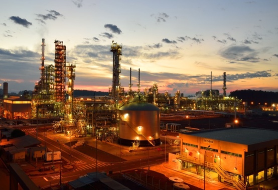 Petrobras baixa preço nas refinarias: gasolina em 5,4% e diesel em 3,5% Petrobras baixa preço nas refinarias: gasolina em 5,4% e diesel em 3,5%