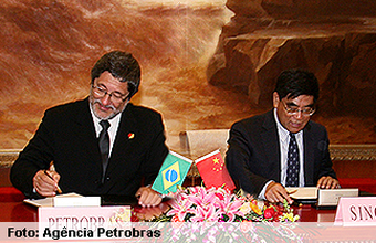 Petrobras assina acordos com Sinopec e Sinochem