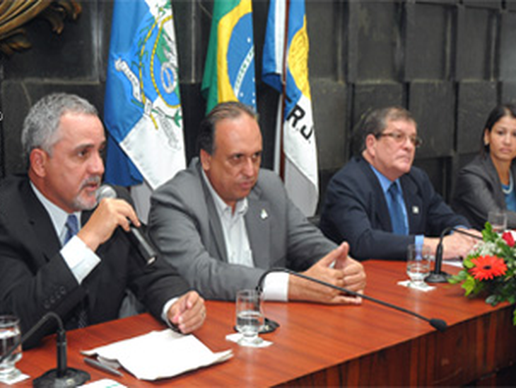 UFRJ terá primeiro centro internacional de pesquisa do pré-sal 