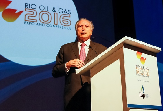 Durante abertura, Temer elogia atuação "equilibrada" de Parente na Petrobras Durante abertura, Temer elogia atuação "equilibrada" de Parente na Petrobras