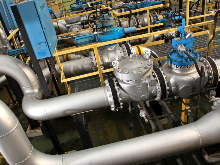 Produção de gás natural bate recorde no Brasil, e consumo interno recua