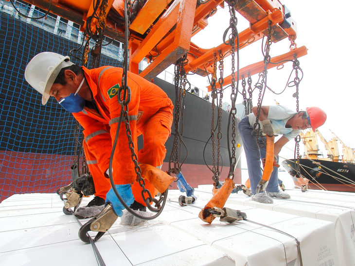 Superávit de US$ 852 milhões na quarta semana de julho