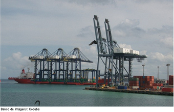 Novos guindastes chegam a Salvador