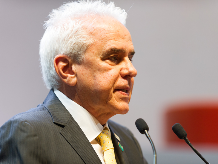 Desinvestimento visa atrair novas indústrias e fortalece estatal, diz presidente da Petrobras