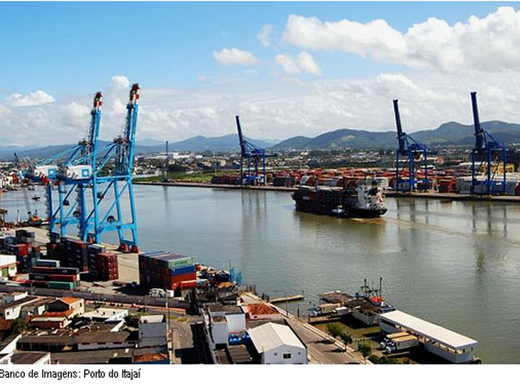 Porto de Itajaí é considerado o 4º melhor do Brasil