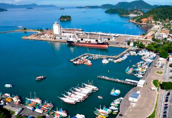 Com olho no pré-sal, Splenda Offshore assume a administração do Porto de Angra dos Reis Com olho no pré-sal, Splenda Offshore assume a administração do Porto de Angra dos Reis